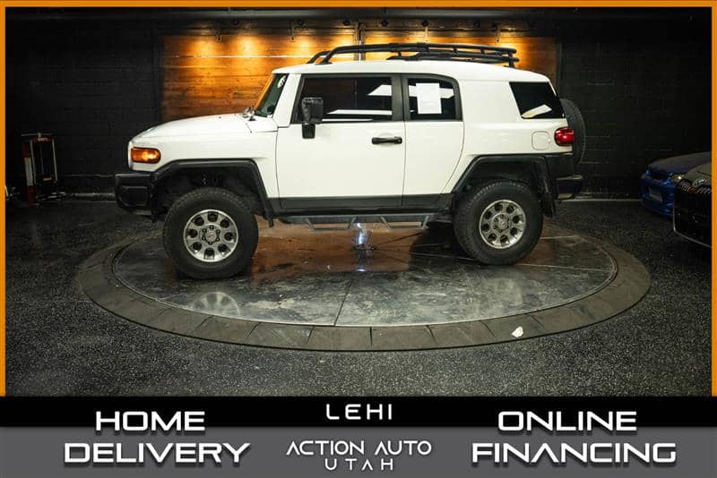 2012 Toyota FJ Cruiser, photo 1 of 11