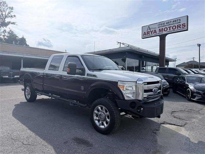 2011 Ford F-250 Lariat, photo 1 of 11