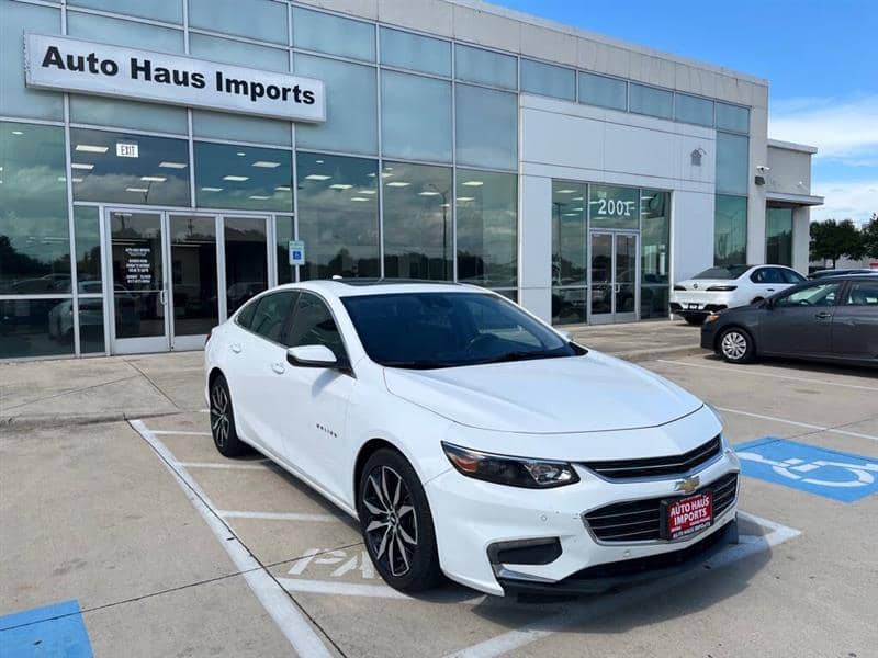 2018 Chevrolet Malibu LT 4dr Sedan, photo 1 of 11