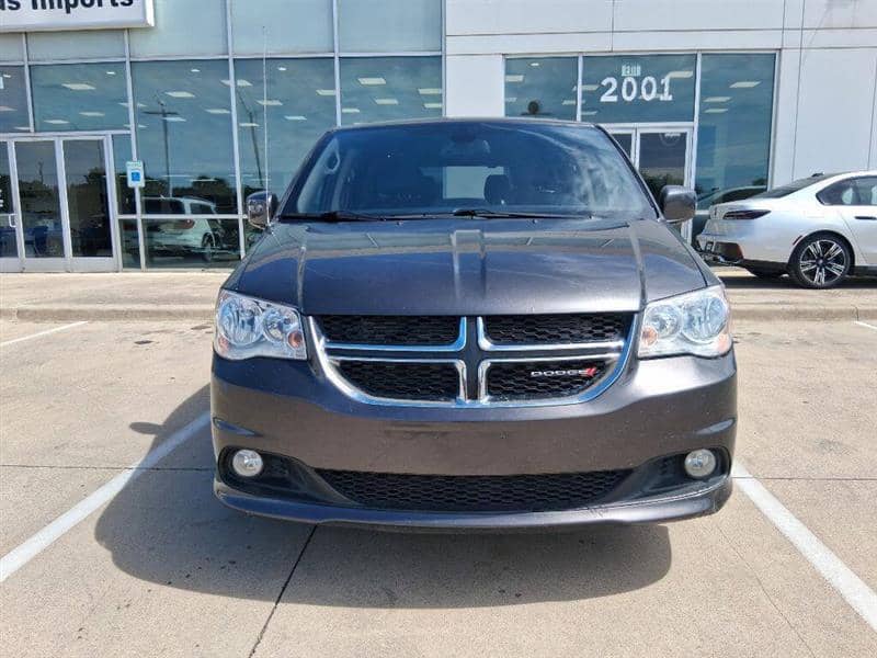 2019 Dodge Grand Caravan SXT 4dr Mini Van, photo 1 of 11