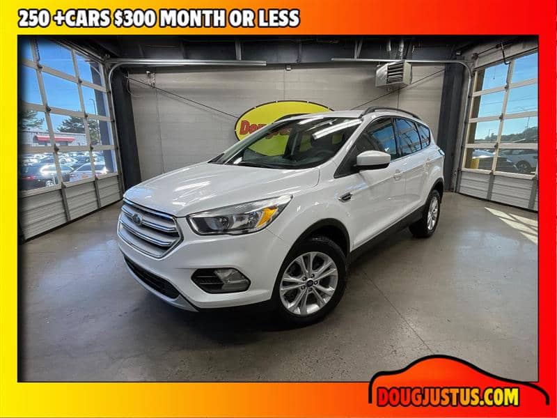 2018 Ford Escape SE, photo 1 of 11