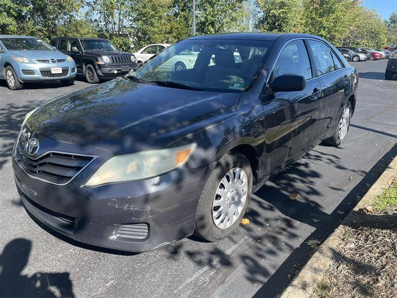 2010 Toyota Camry, photo 1 of 11