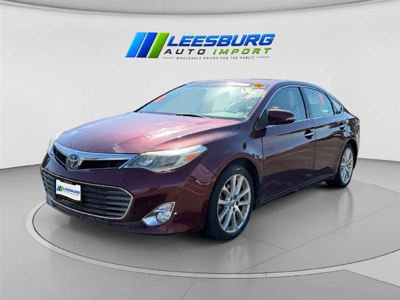 2013 Toyota Avalon Limited, photo 1 of 11