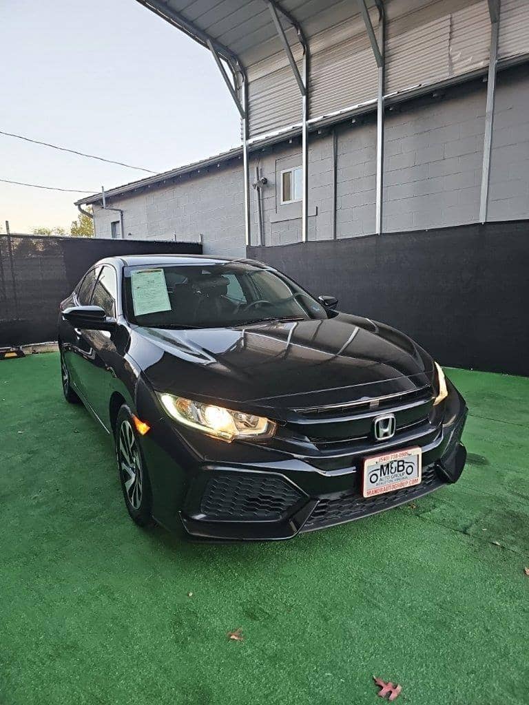 2019 Honda Civic LX, photo 1 of 11