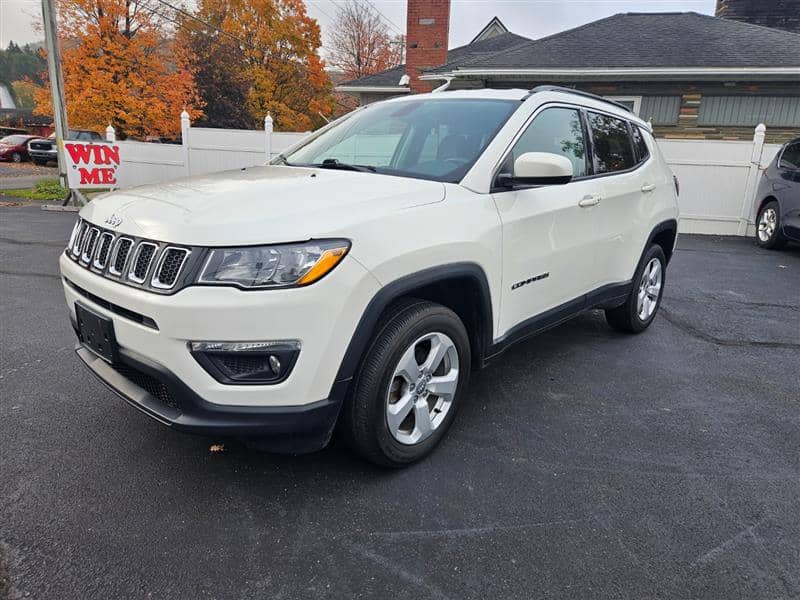 2018 Jeep Compass Latitude, photo 1 of 11