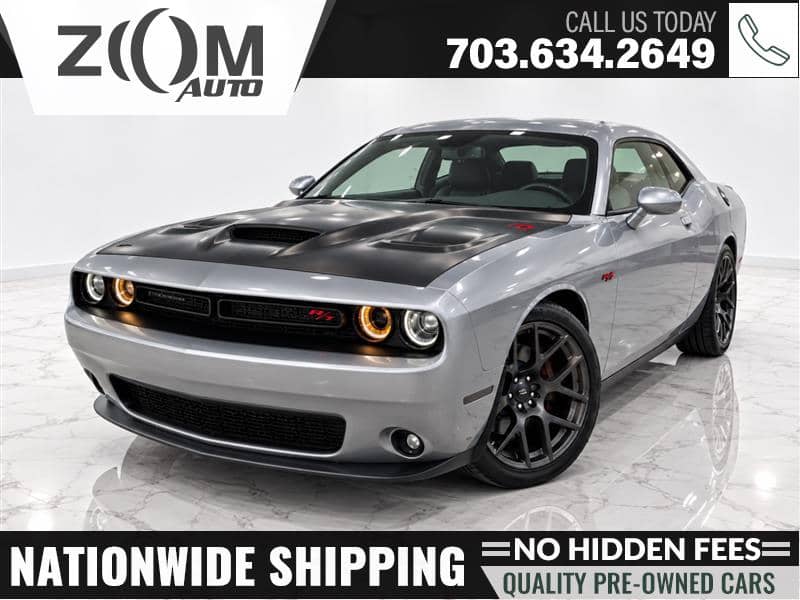 2017 Dodge Challenger R/T, photo 1 of 11